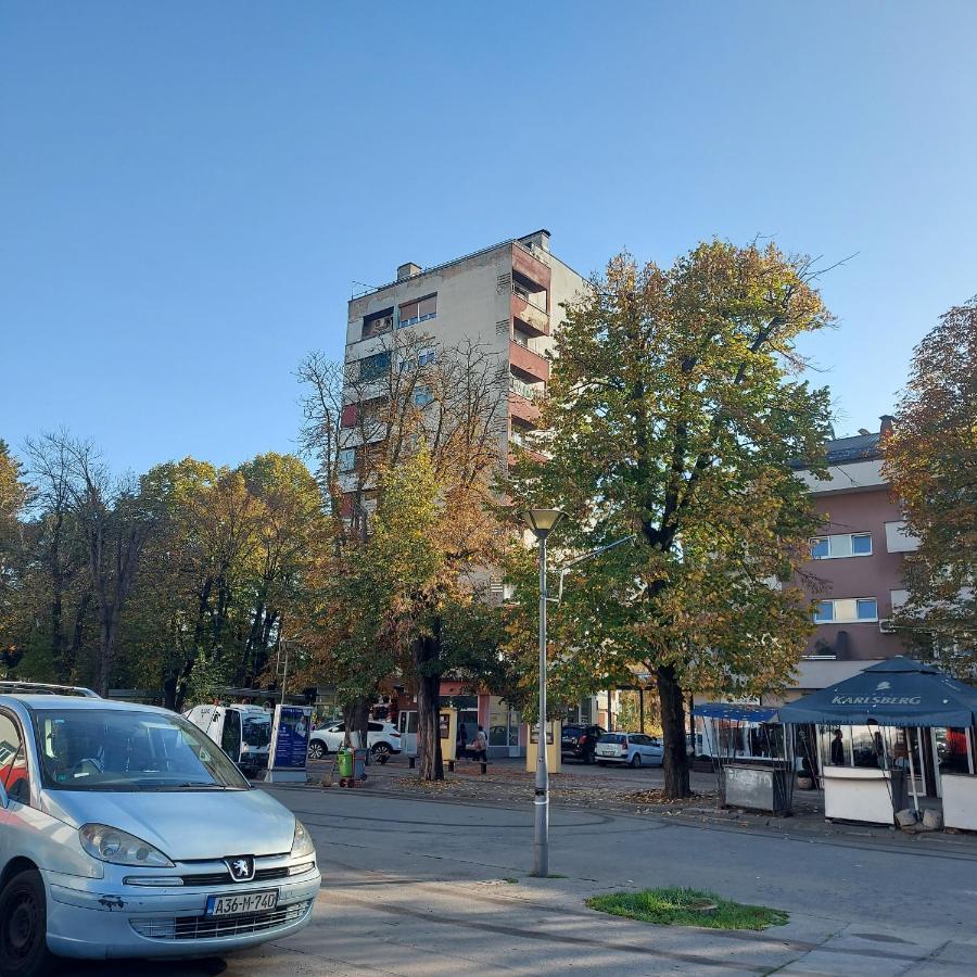 Apartman Pozoriste Penthaus بانيا لوكا المظهر الخارجي الصورة