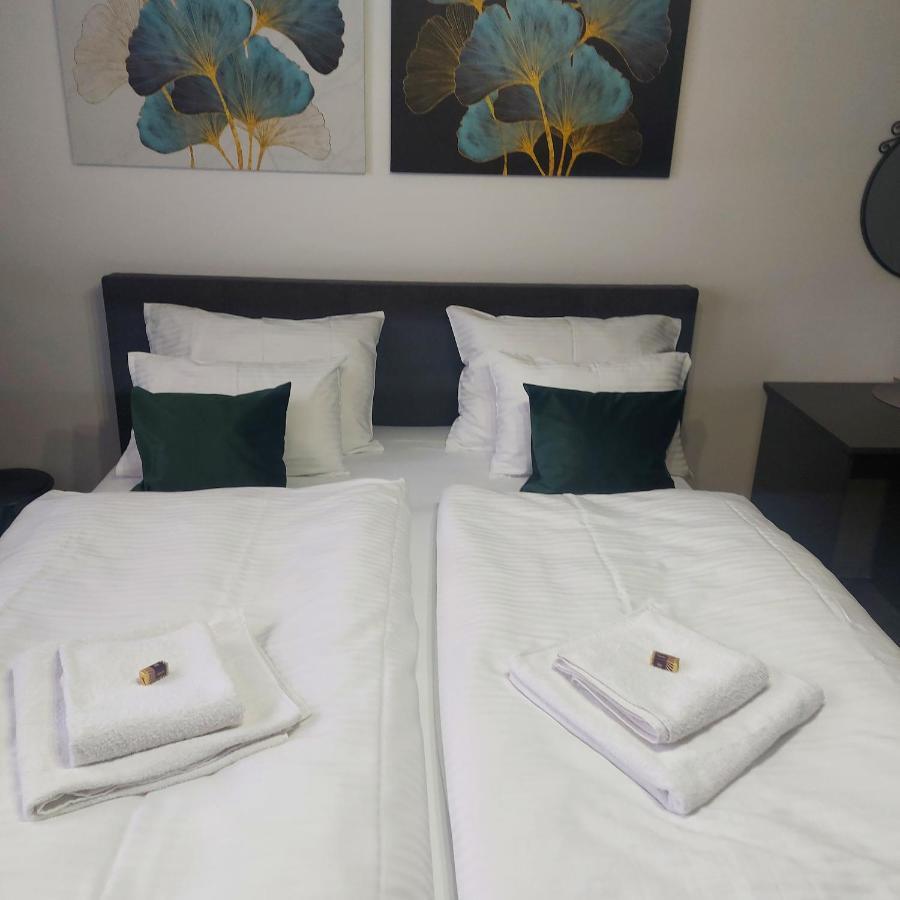 Apartman Pozoriste Penthaus بانيا لوكا المظهر الخارجي الصورة