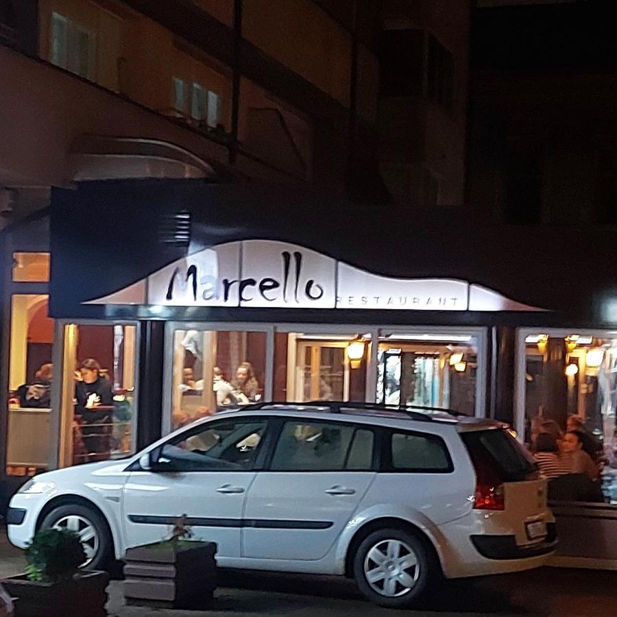 Apartman Pozoriste Penthaus بانيا لوكا المظهر الخارجي الصورة