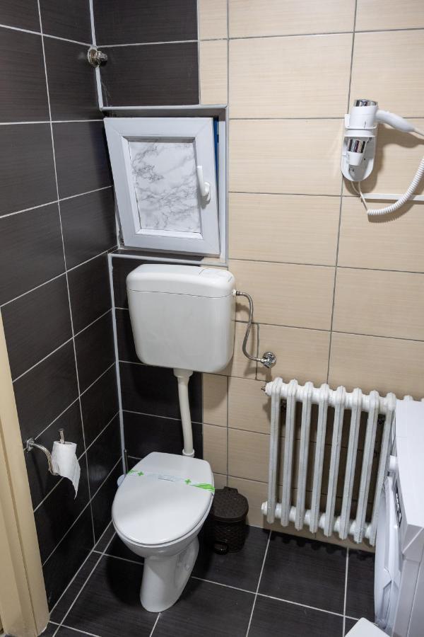 Apartman Pozoriste Penthaus بانيا لوكا المظهر الخارجي الصورة