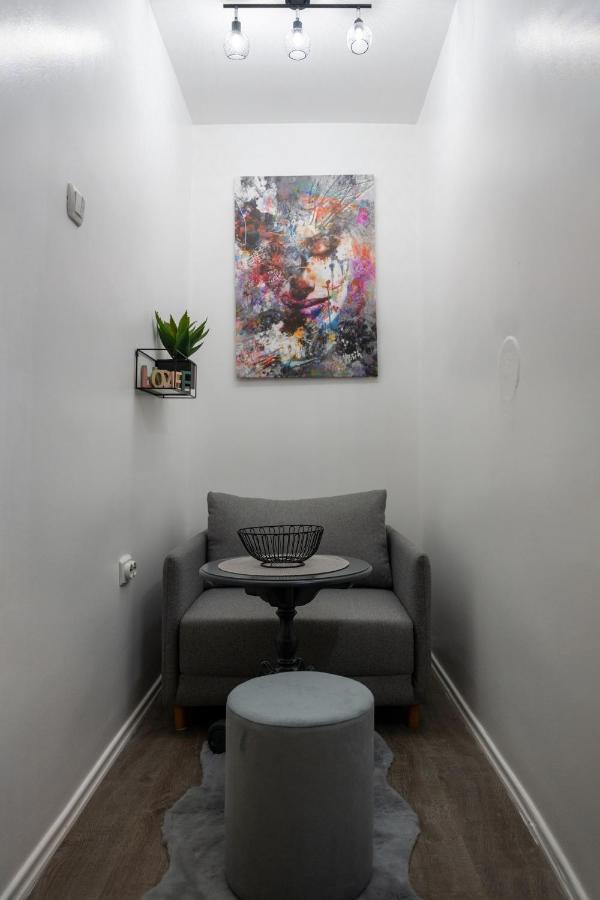 Apartman Pozoriste Penthaus بانيا لوكا المظهر الخارجي الصورة
