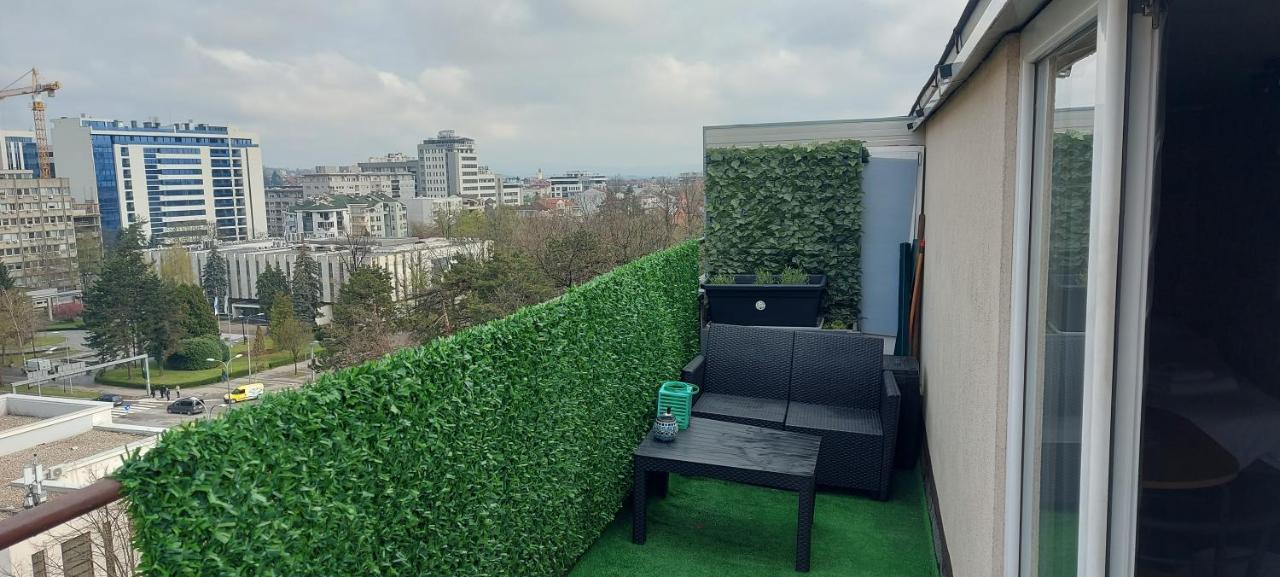Apartman Pozoriste Penthaus بانيا لوكا المظهر الخارجي الصورة