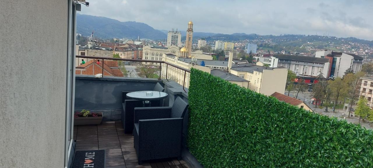 Apartman Pozoriste Penthaus بانيا لوكا المظهر الخارجي الصورة
